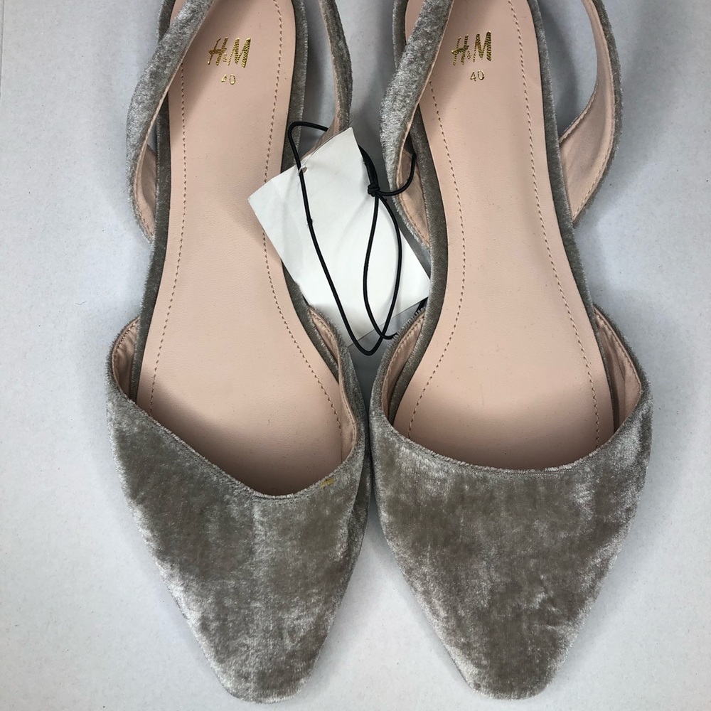 H&M Velvet Taupe/Grey Flats